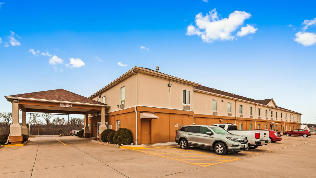Best Western Teal Lake Inn Мексико Экстерьер фото