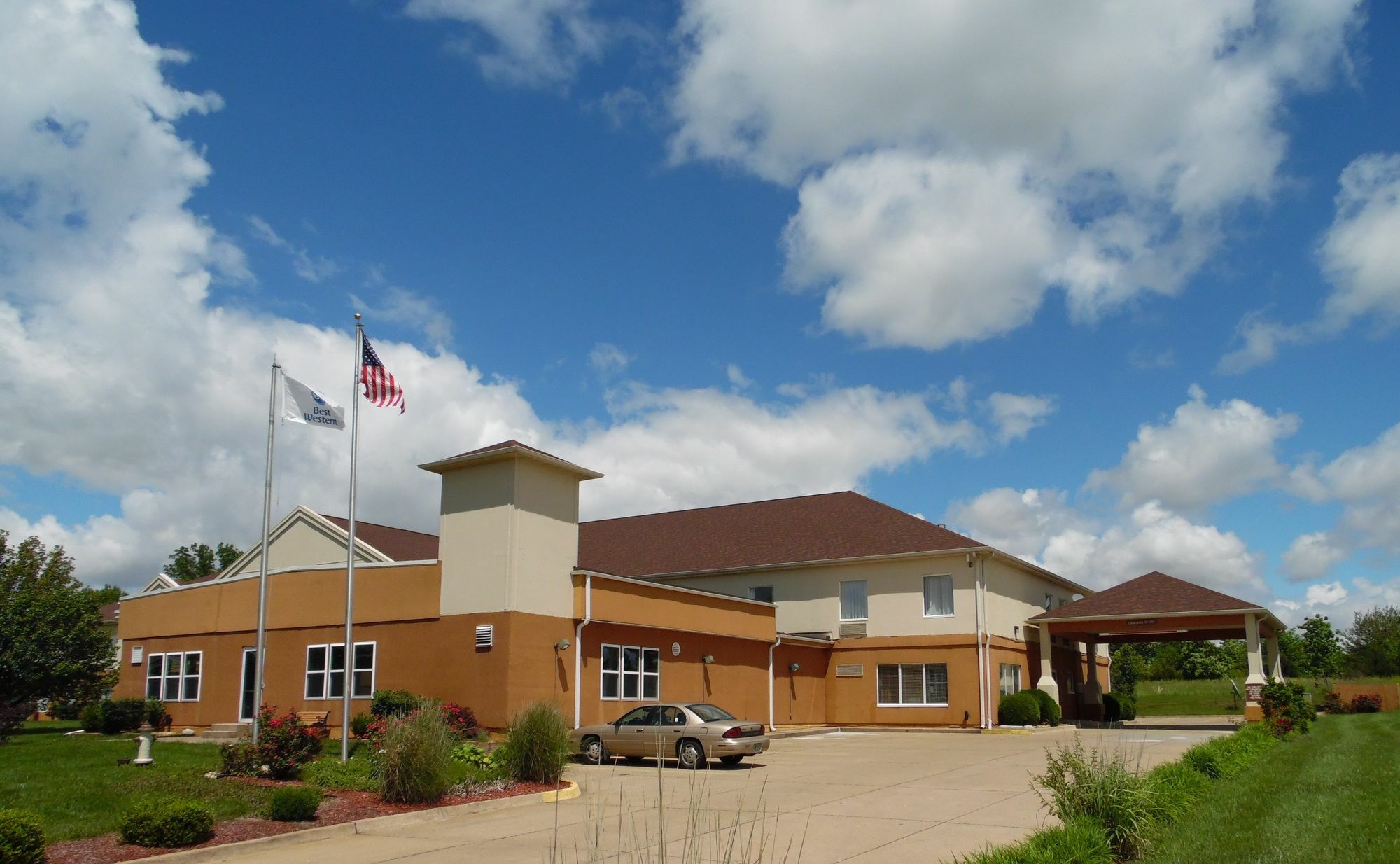 Best Western Teal Lake Inn Мексико Экстерьер фото